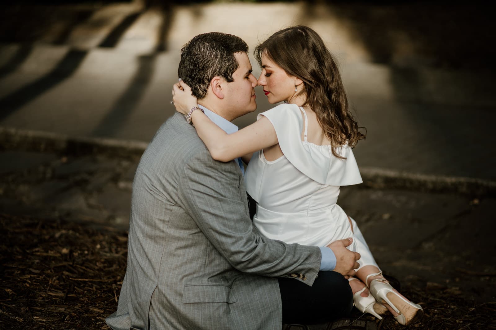 Pareja de novios en Guadalajara — fotografía de Edgar Hermosillo
